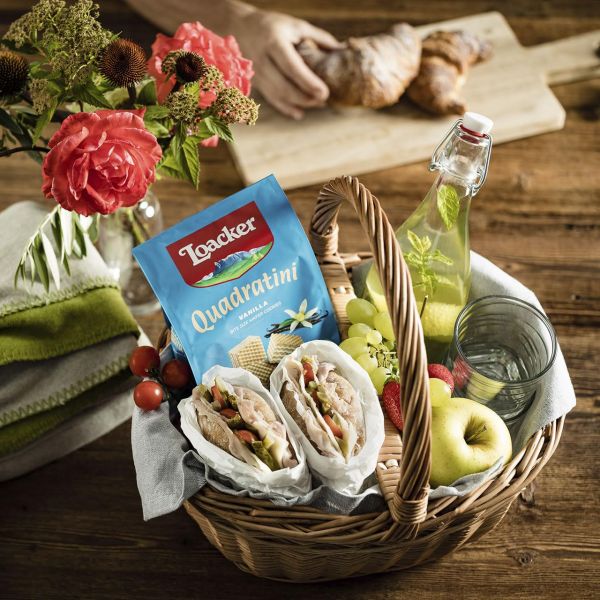 Loacker Quadratini Vanilla Wafer Cookies, Bite Sized, Non-GMO Creme Filled