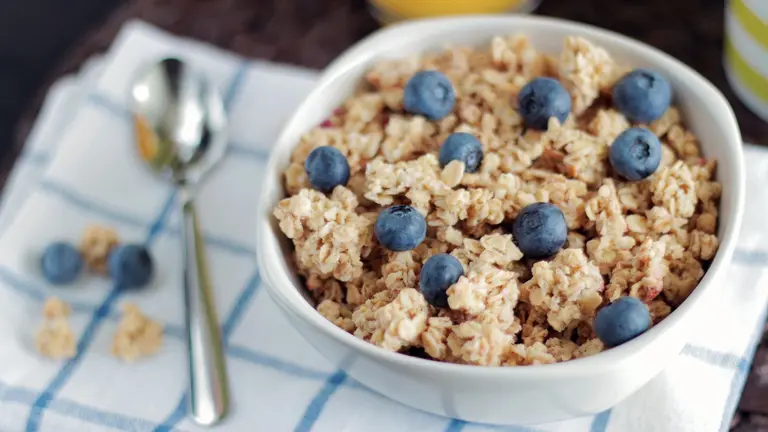 The Healthiest Cereals: Grain-Free, Low-Sugar, and Whole-Grain, Compared
