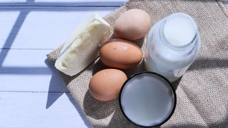 Vitamin B12 Deficiency: Signs, Best Forms, and Who Needs It