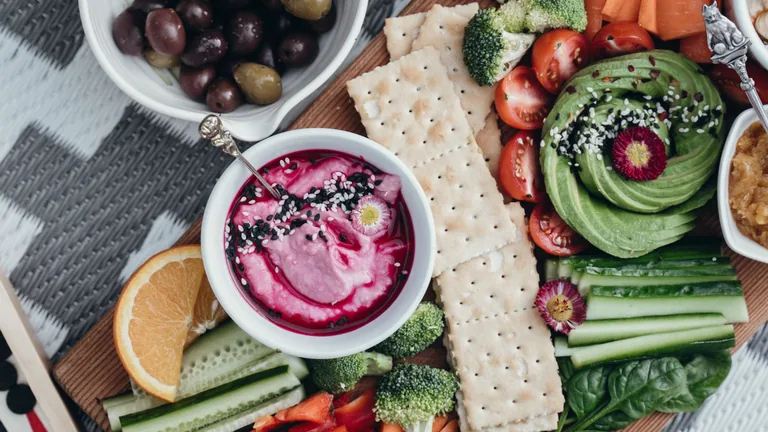 Healthy Snacks: What to Buy, What to Skip, and How to Read the Label